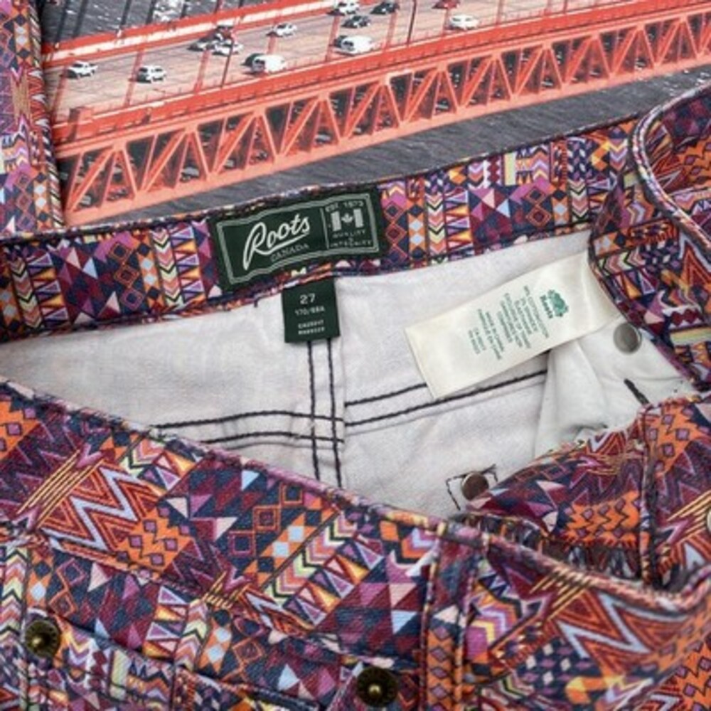 Roots Canada Womens Pants 27 Geometric Aztec Pattern Skinny Jeans 27x30 Slim Leg - Picture 3 of 6